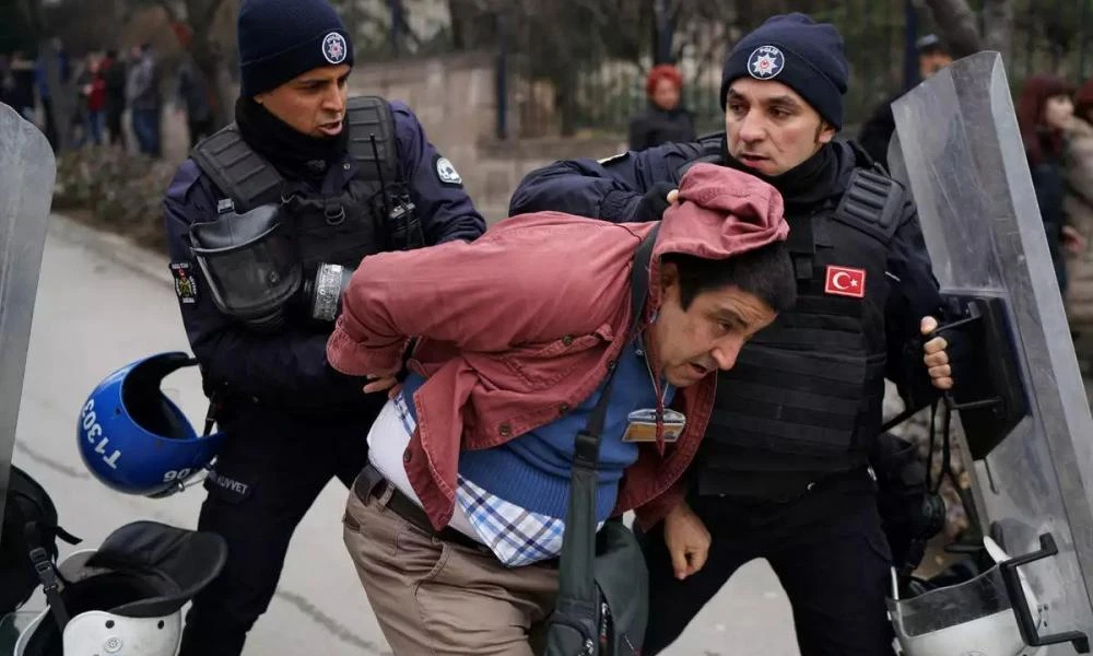 Τουρκική εφημερίδα: Ο αμερικανικός στρατός έχει διεισδύσει σε γκιουλενιστές πράκτορες
